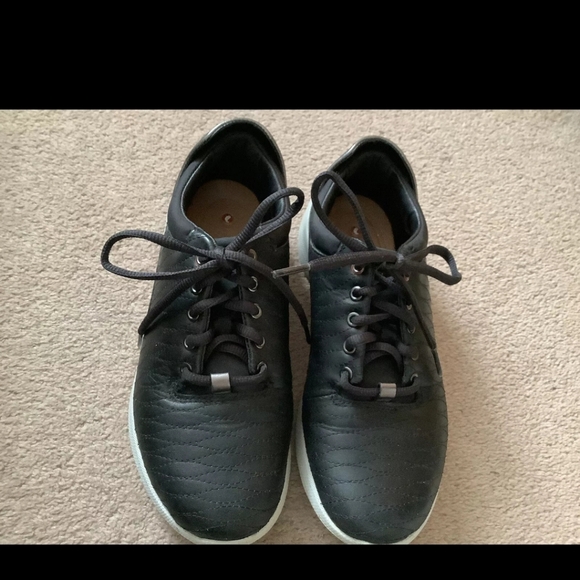 Women's Black Shoes Clarks Unstructured Size 10 New - Picture 3 of 5